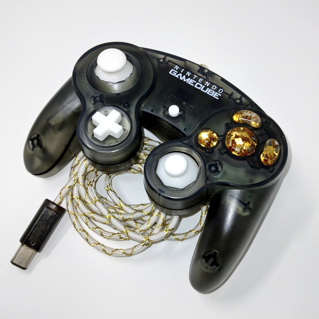 Tinted Clear Gamecube Controller – Sage Customs