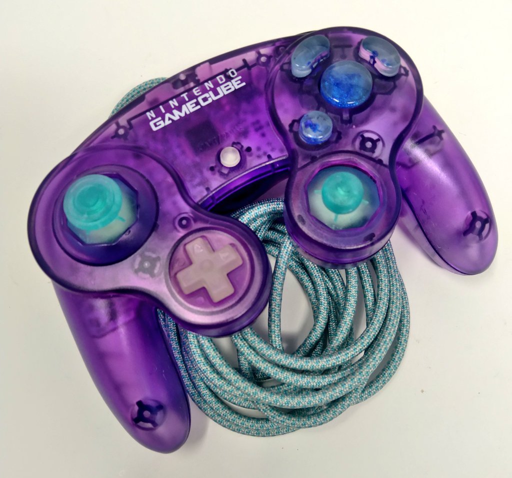 Tinted Gamecube Controller – Sage Customs
